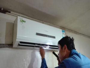 得荣格力空调电话是多少